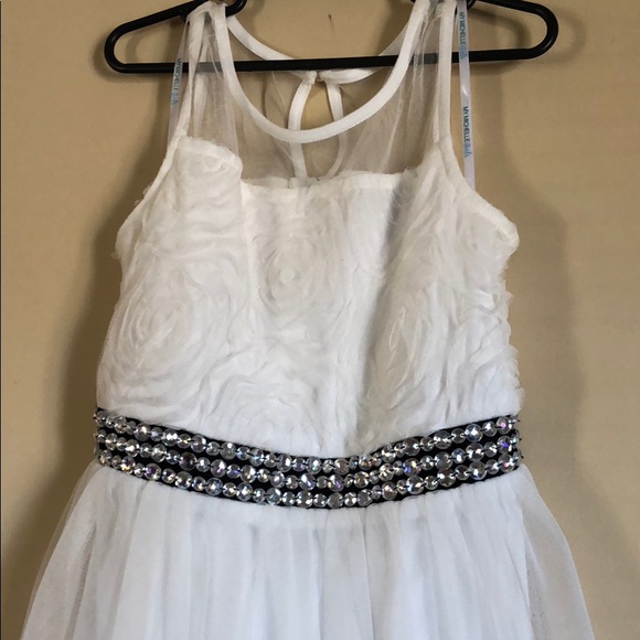 Beautiful white dress size 10 - Picture 2 of 6